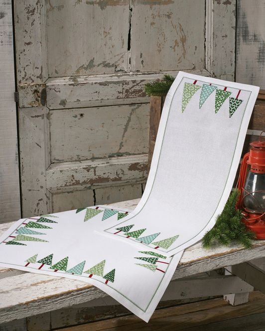 Hovedbilde Juletrær på rekke 56x56cm